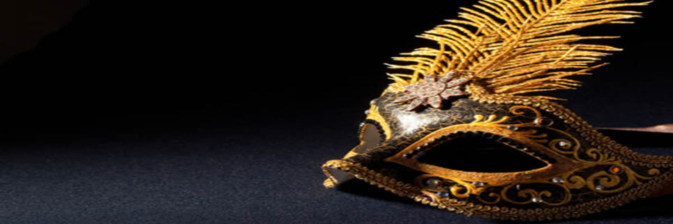 “Deixe as máscaras caírem: encontre a VERDADE que liberta em cada louvor.”